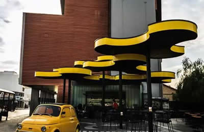 河南鄭州聚一墻體彩繪創(chuàng)新型公共空間設(shè)計(jì)——締造景觀式全球最夸張的店門設(shè)計(jì)