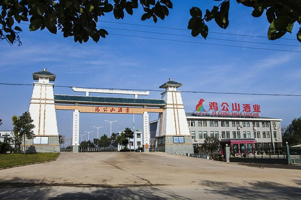 【集團(tuán)展館壁畫項(xiàng)目案例】——信陽雞公山酒業(yè)